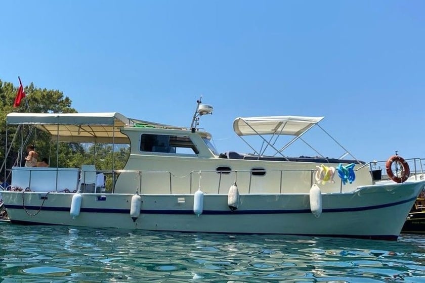 Marmaris Gulet   12 guests 13 m Listing Number: #9676 3