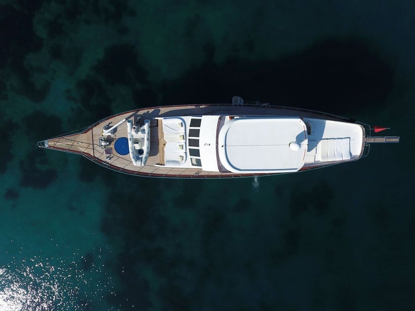 Bodrum Gulet 4 cabin 9 berths 9 guests 27.27 m Listing Number: #9696 4
