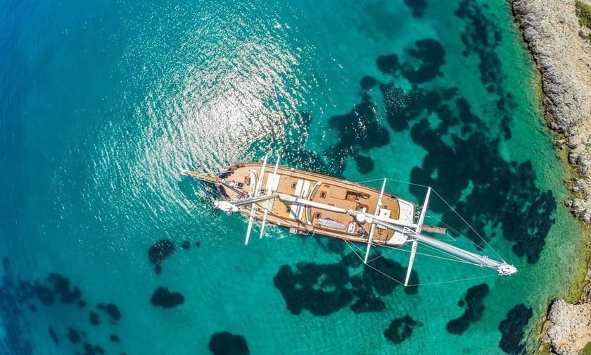Bodrum Gulet 4 cabin 8 berths 8 guests 24 m Listing Number: #9697 3