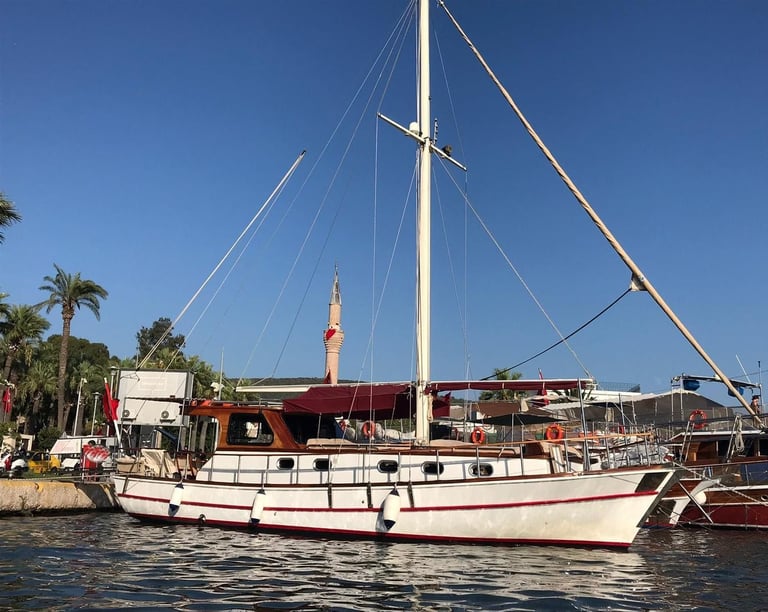 Bodrum Gulet   8 guests 14 m Listing Number: #9698