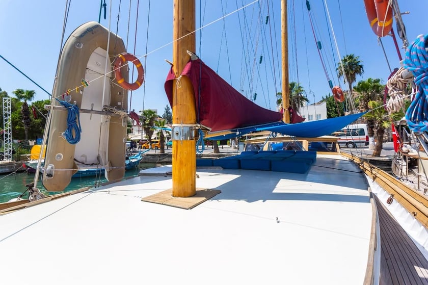 Bodrum Gulet 4 cabin 8 berths 8 guests 17.5 m Listing Number: #9711 5