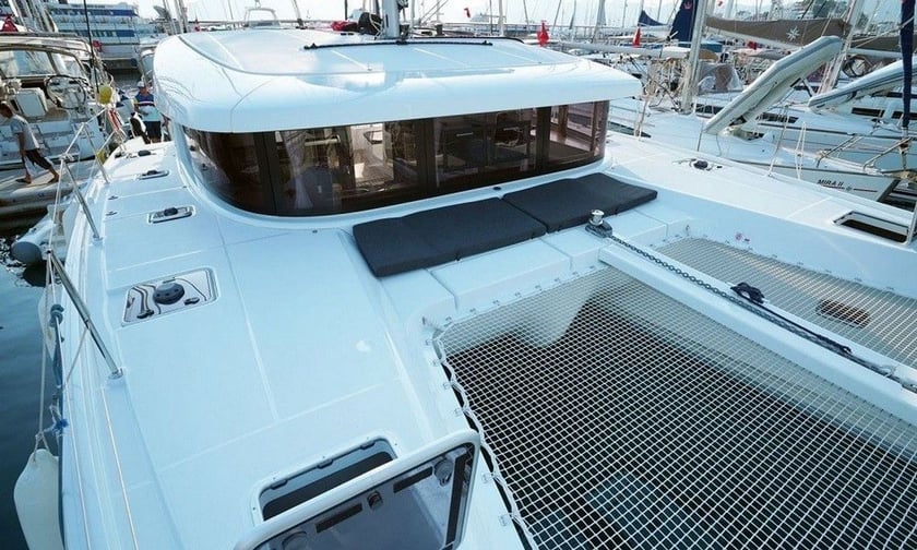 Gocek Catamaran 3 cabin 6 berths 6 guests 12.75 m Listing Number: #9722 3