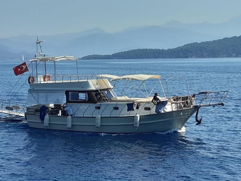 Gocek Motor Yacht 2 cabin  6 guests 12.5 m Listing Number: #9736
