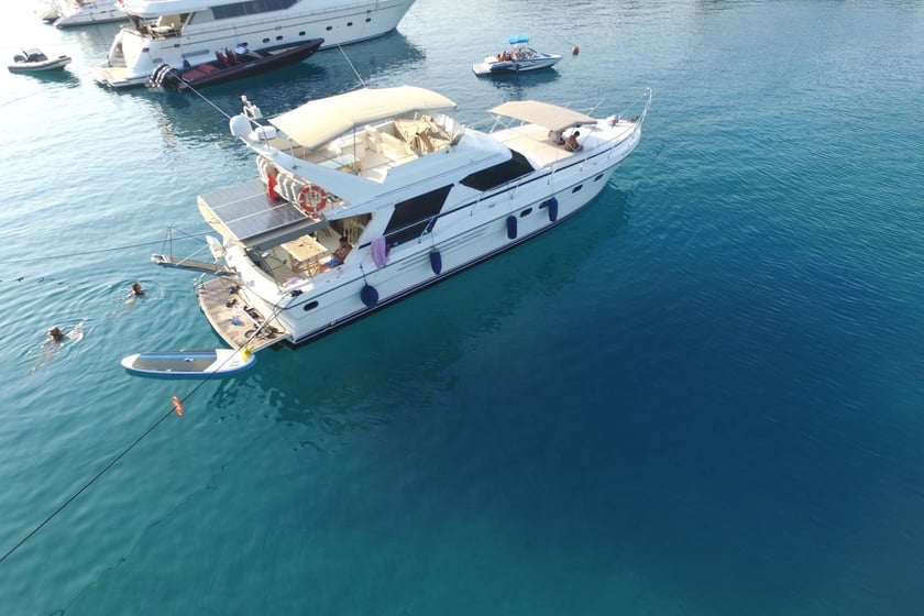 Gocek Yate a motor Cabina 3  6  literas 6  invitados 55 ft Número de anuncio: #9749 5