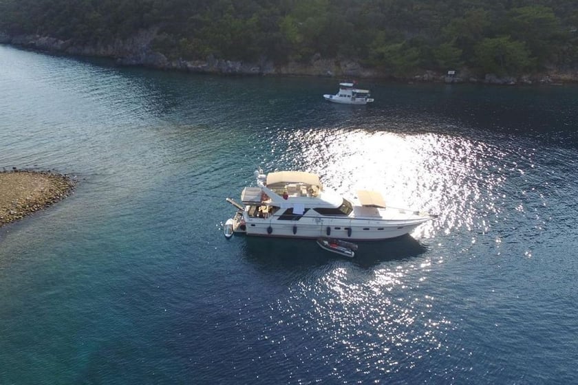 Gocek Yate a motor Cabina 3  6  literas 6  invitados 55 ft Número de anuncio: #9749 3