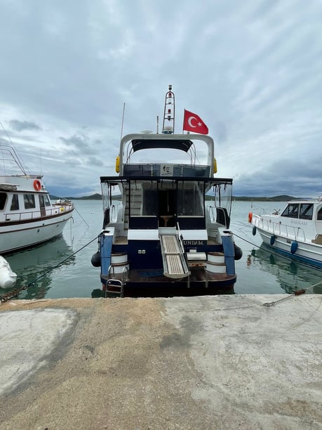 Ayvalik Motorjacht Cabine 3  6  slaapplaatsen 8  gasten 16 m Lijstnummer: #9785 3