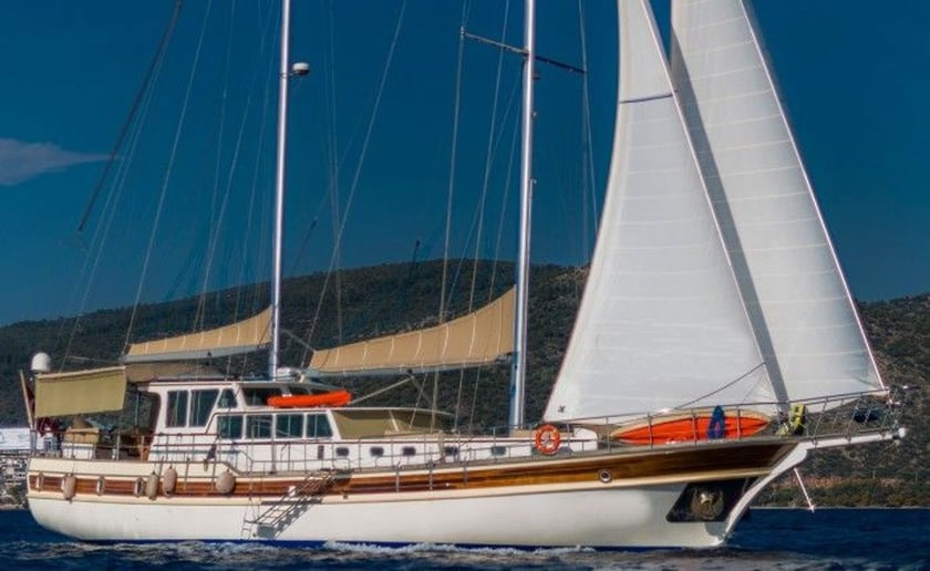 Kerkira Gulet 4 cabin 8 berths 8 guests 24 m Listing Number: #9806 2