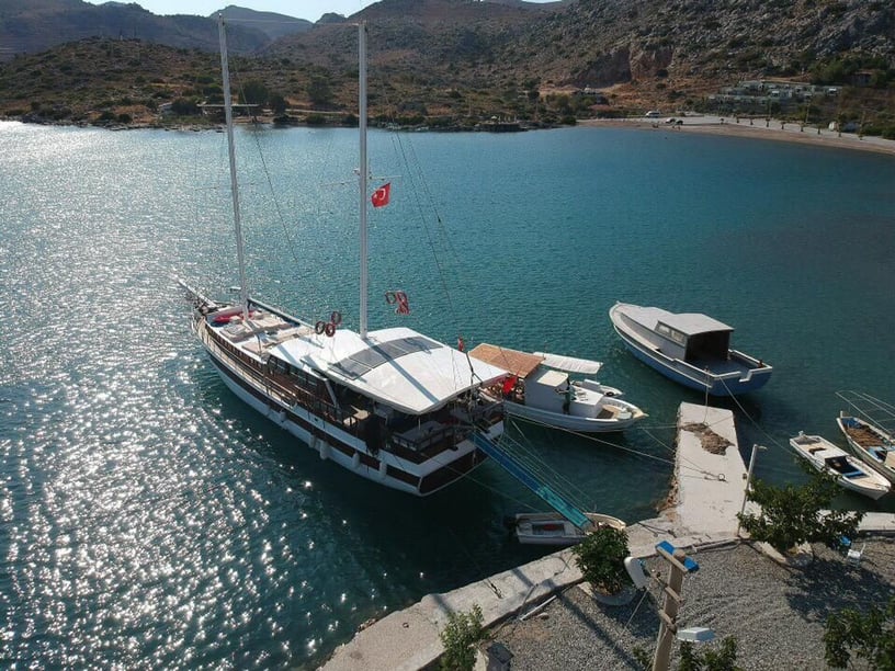 Bozburun Gulet 7 cabin 14 berths 14 guests 26 m Listing Number: #9810 2
