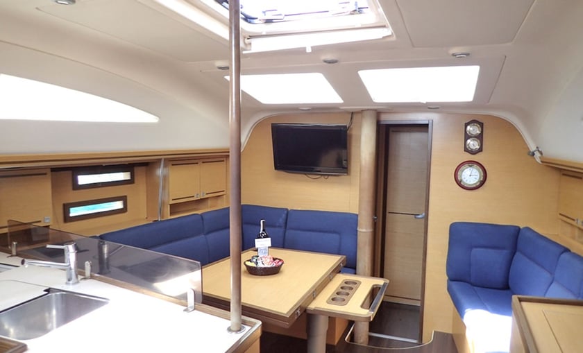 Gocek Sailboat 3 cabin 8 berths 8 guests 13.85 m Listing Number: #9816 5