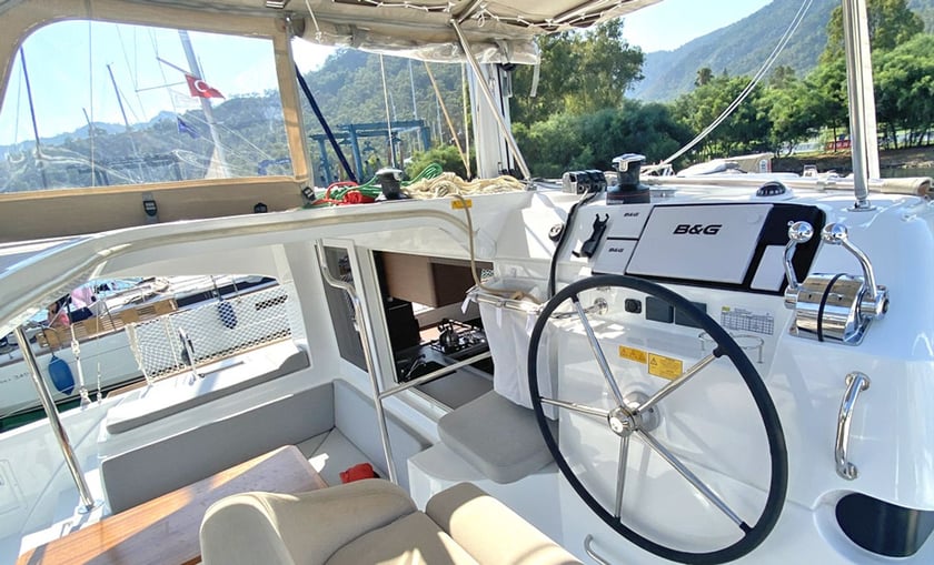 Gocek Catamaran 4 cabin 8 berths 8 guests 11.74 m Listing Number: #9817 4