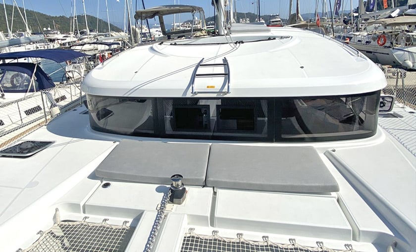 Gocek Catamaran 4 cabin 10 berths 10 guests 11.74 m Listing Number: #9817 3