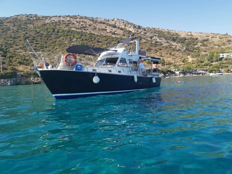 Datca Motor Yacht 2 cabin 4 berths 4 guests 11.5 m Listing Number: #9827 2