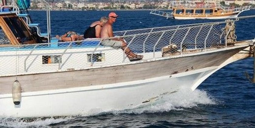 Fethiye Gulet   24 guests 15 m Listing Number: #9877 2