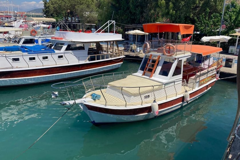 Fethiye Gulet   12 guests 11 m Listing Number: #9879