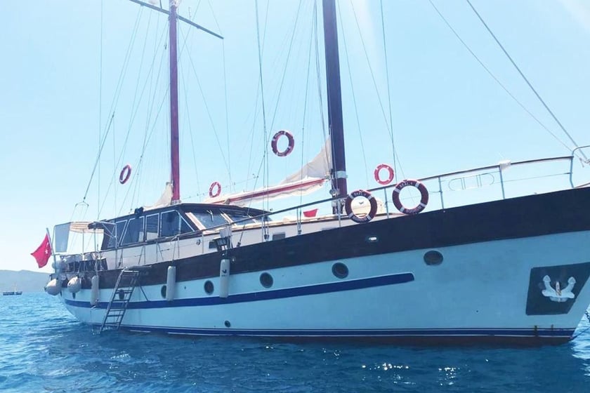 Bodrum Gulet 5 cabin 10 berths 10 guests 23 m Listing Number: #9882 2