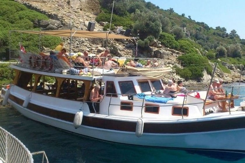 Selimiye Gulet   34 guests 15 m Listing Number: #9906 3