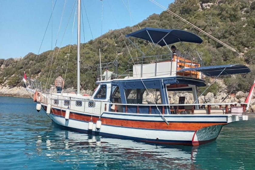 Fethiye Gulet   12 guests 13 m Listing Number: #9910