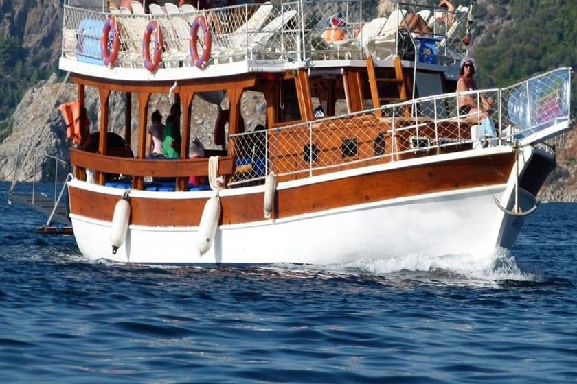 Selimiye Gulet   24 guests 15 m Listing Number: #9912 4