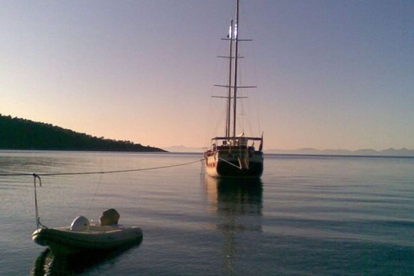 Bodrum Gulet 5 cabin 10 berths 10 guests 24 m Listing Number: #9917 3