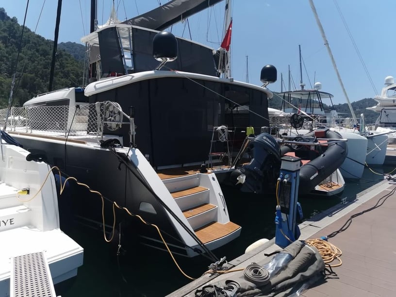 Gocek Catamaran 3 cabin 6 berths 6 guests 13.94 m Listing Number: #9926 4