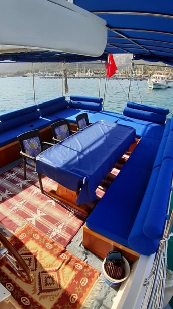 Gocek Gulet 2 cabin 4 berths 4 guests 13 m Listing Number: #9928 2