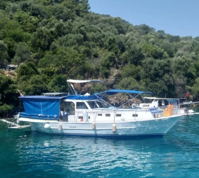 Gocek Gulet 2 cabin 4 berths 4 guests 13 m Listing Number: #9928