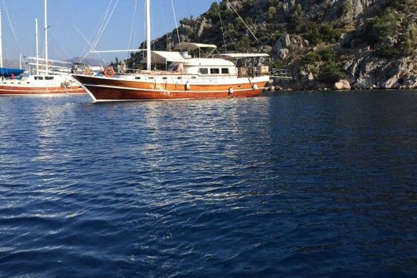 Bozburun Gulet 4 cabin 8 berths 8 guests 19 m Listing Number: #9929 3