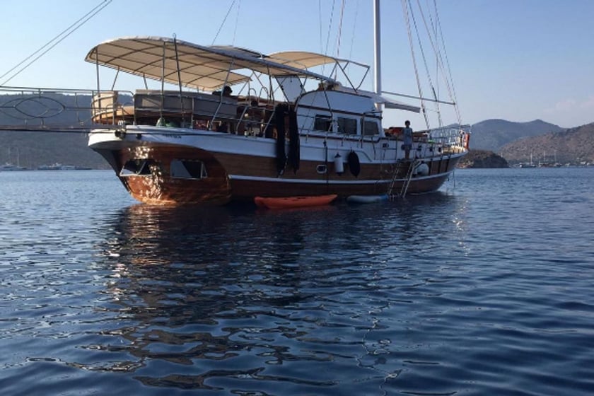 Bozburun Gulet 4 cabin 8 berths 8 guests 19 m Listing Number: #9929 4