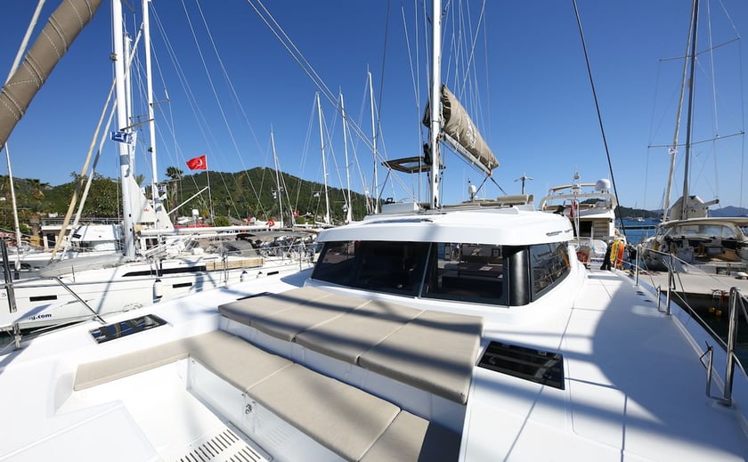 Gocek Catamaran 4 cabin 8 berths 8 guests 11.71 m Listing Number: #9939 5