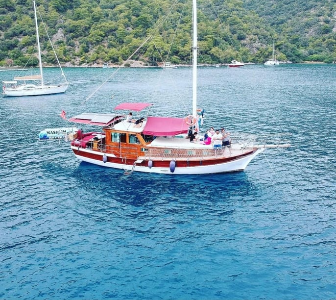 Gocek Gulet 2 cabin 4 berths 4 guests 13 m Listing Number: #9940