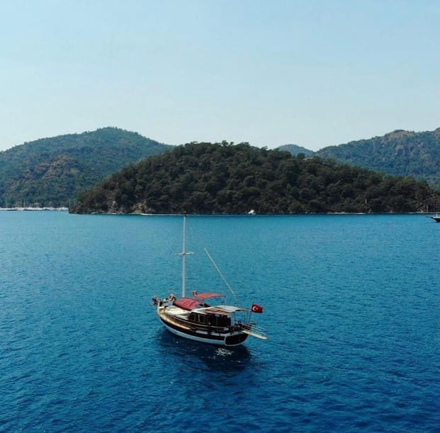 Gocek Gulet 2 cabin 4 berths 4 guests 13 m Listing Number: #9940 4
