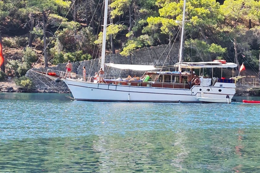 Fethiye Gulet 4 cabin 8 berths 8 guests 18.5 m Listing Number: #9945
