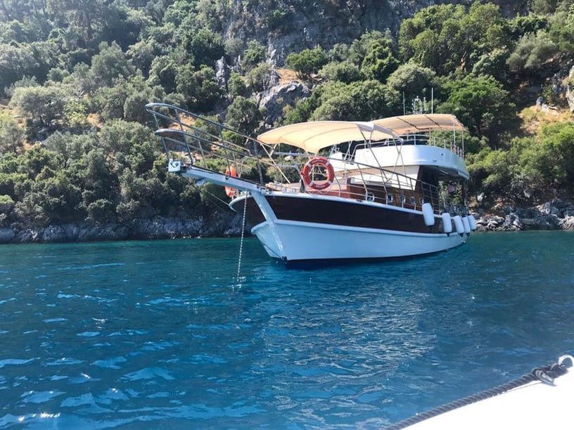 Gocek Gulet 2 cabin 4 berths 4 guests 13.5 m Listing Number: #9946 2