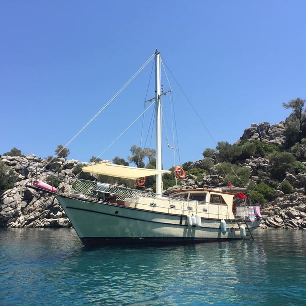 Marmaris Gulet 2 cabin 4 berths 4 guests 15 m Listing Number: #9948 2