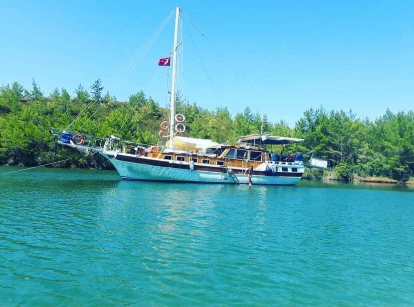 Bodrum Gulet 3 cabin 6 berths 6 guests 16.5 m Listing Number: #9954