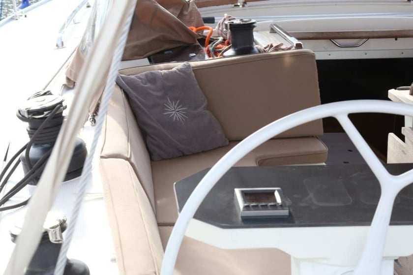 Gocek Sailboat 3 cabin 6 berths 8 guests 17.07 m Listing Number: #9962 4