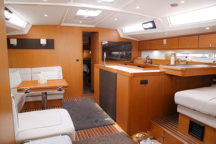 Gocek Sailboat 3 cabin 6 berths 8 guests 17.07 m Listing Number: #9962 5