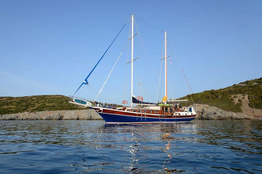 Bodrum Gulet 6 cabin 12 berths 12 guests 23 m Listing Number: #9964
