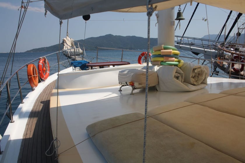 Marmaris Gulet 8 cabin 16 berths 16 guests 26 m Listing Number: #9976 4