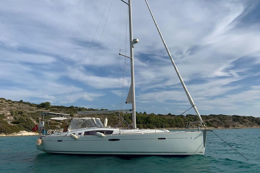 Gocek Sailboat 2 cabin 4 berths 4 guests 13.7 m Listing Number: #9986