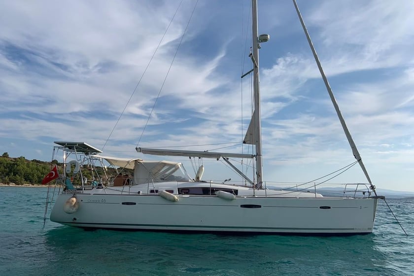 Gocek Sailboat 2 cabin 4 berths 4 guests 13.7 m Listing Number: #9986 2