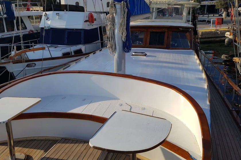 Bodrum Gulet 4 cabin 8 berths 8 guests 19.5 m Listing Number: #9988 5