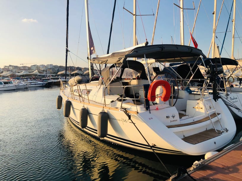 Selimiye Sailboat 3 cabin 6 berths 6 guests 10.69 m Listing Number: #9991 3