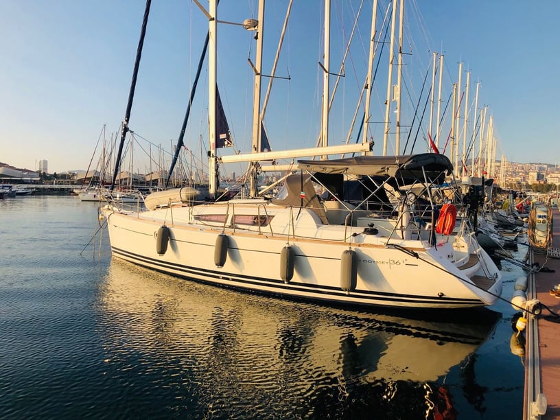 Selimiye Sailboat 3 cabin 6 berths 6 guests 10.69 m Listing Number: #9991 2