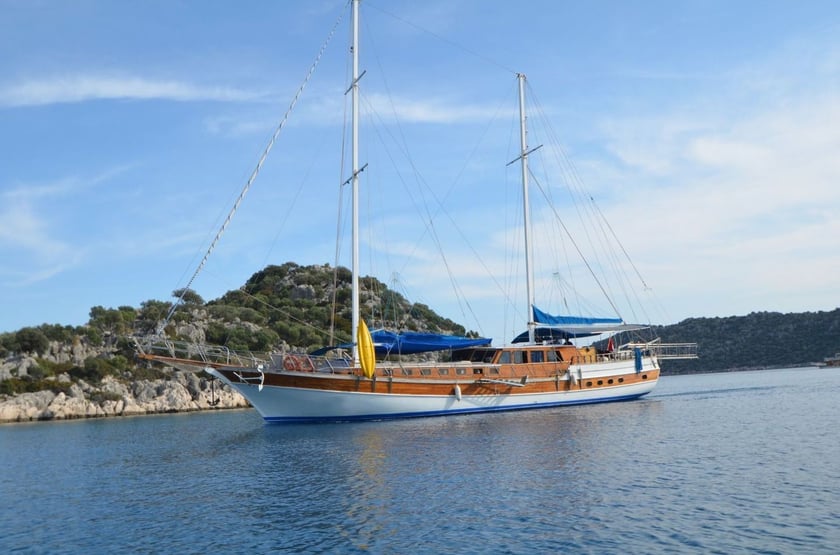 Fethiye Gulet 9 cabin 20 berths 20 guests 26 m Listing Number: #9993 2
