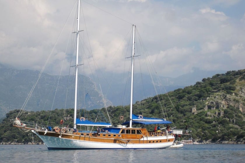 Fethiye Gulet 9 cabin 20 berths 20 guests 26 m Listing Number: #9993 4