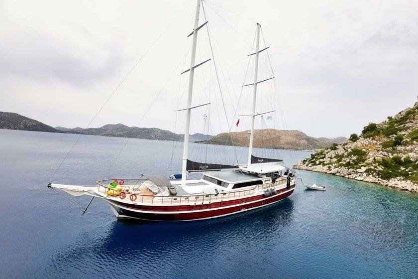 Bozburun Gulet Cabine 6  Couchettes 14  Invités 14  34 m Numéro de l'annonce: #10078 2