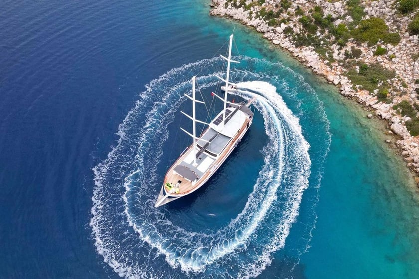 Bozburun Gulet Cabine 6  Couchettes 14  Invités 14  34 m Numéro de l'annonce: #10078 3