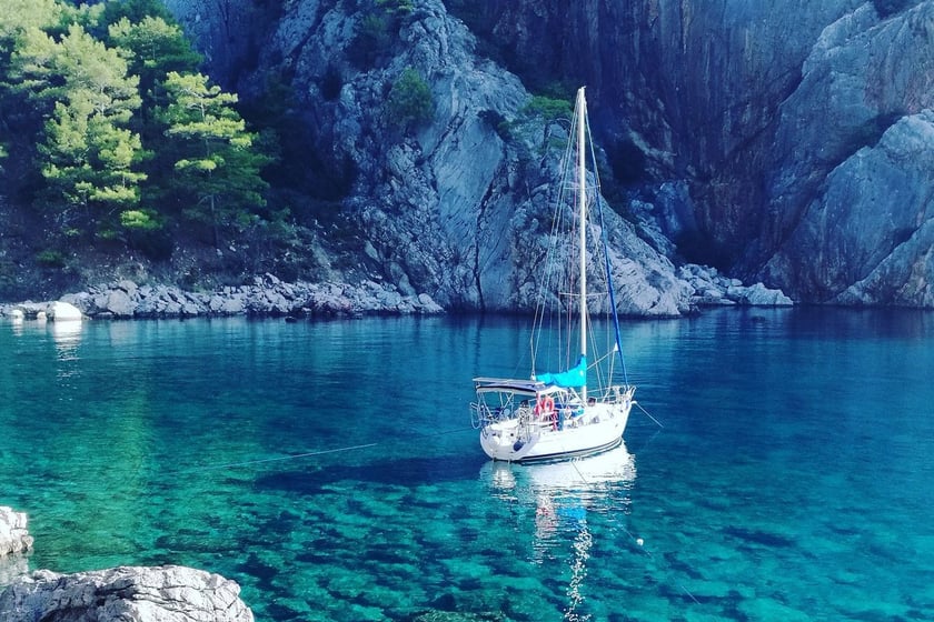 Kemer Barca a vela cabina 2  cuccette 4  4  ospiti 9.6 m Numero dell'inserzione: #10086 3