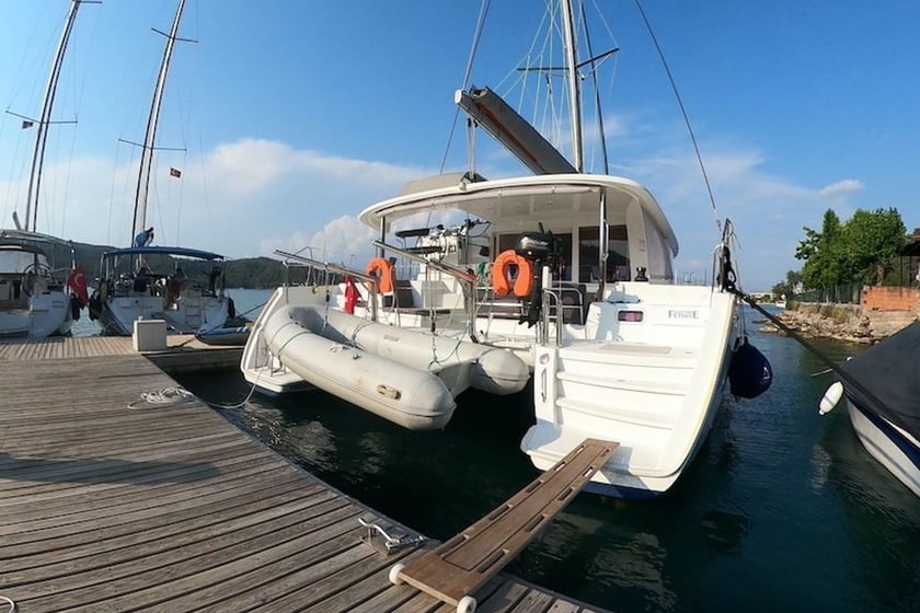 Fethiye Catamaran Cabine 5  Couchettes 8  Invités 8  11.97 m Numéro de l'annonce: #10088 3